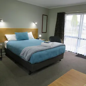 4* Motel Commodore Court